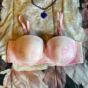 Like New Torrid 42D Pink Tie Dye Multi-way Bra
